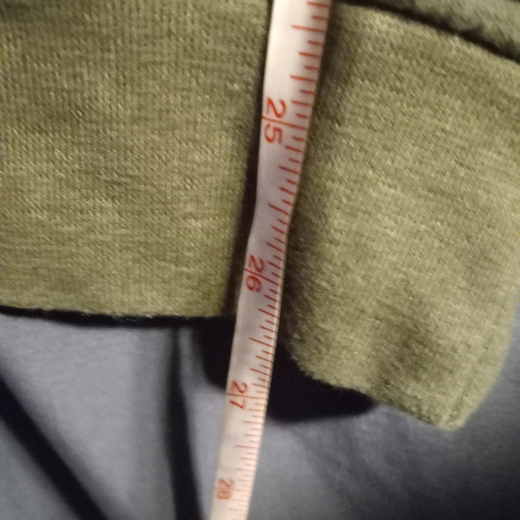 EUC Orvis men’s 1/4 zip graen sweatshirt. - Picture 10 of 12